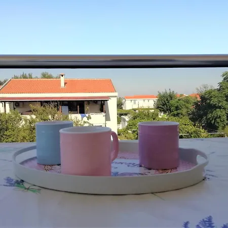 Vera Apartman *